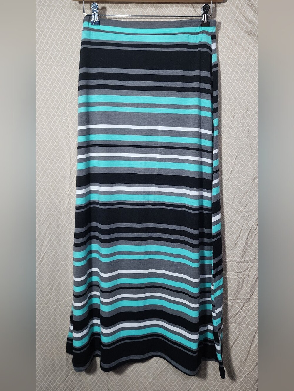 Just be Maxi Skirt Turquoise Gray Horizontal Stripe Women's Medium  Used
